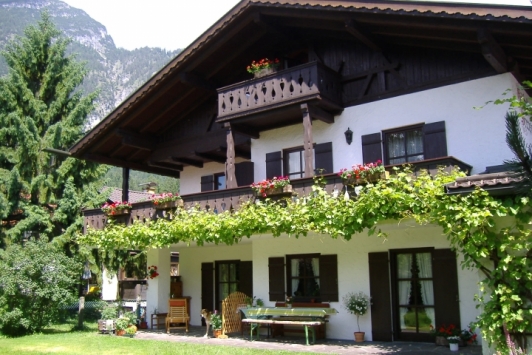 Gästehaus Strasser Gästehaus Strasser